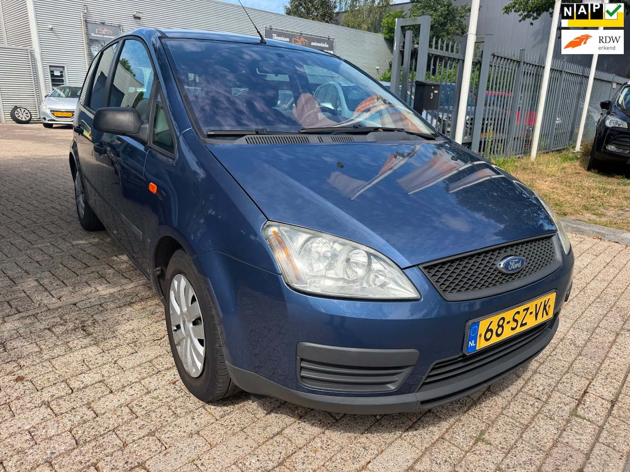 Ford Focus C-Max - 1.6-16V Champion airco cruise controle, elec pakket, trekhaak, nette goed rijdende auto ap - AutoWereld.nl