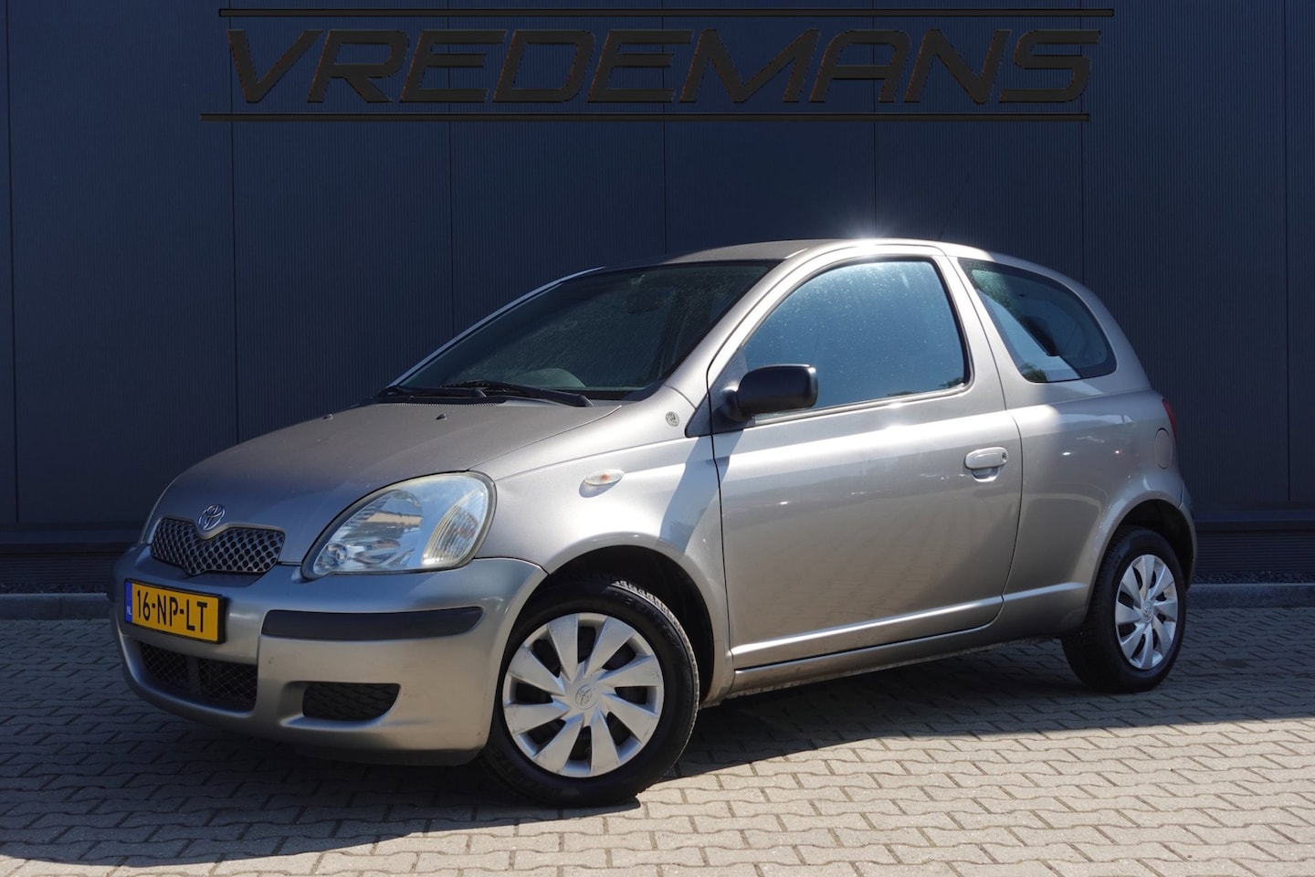 Toyota Yaris - 1.0 VVT-i Idols 1.0 VVT-i Idols - AutoWereld.nl