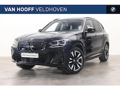 BMW iX3 - Executive / Trekhaak / Sportstoelen / Achteruitrijcamera / Adaptieve LED / Live Cockpit Pr