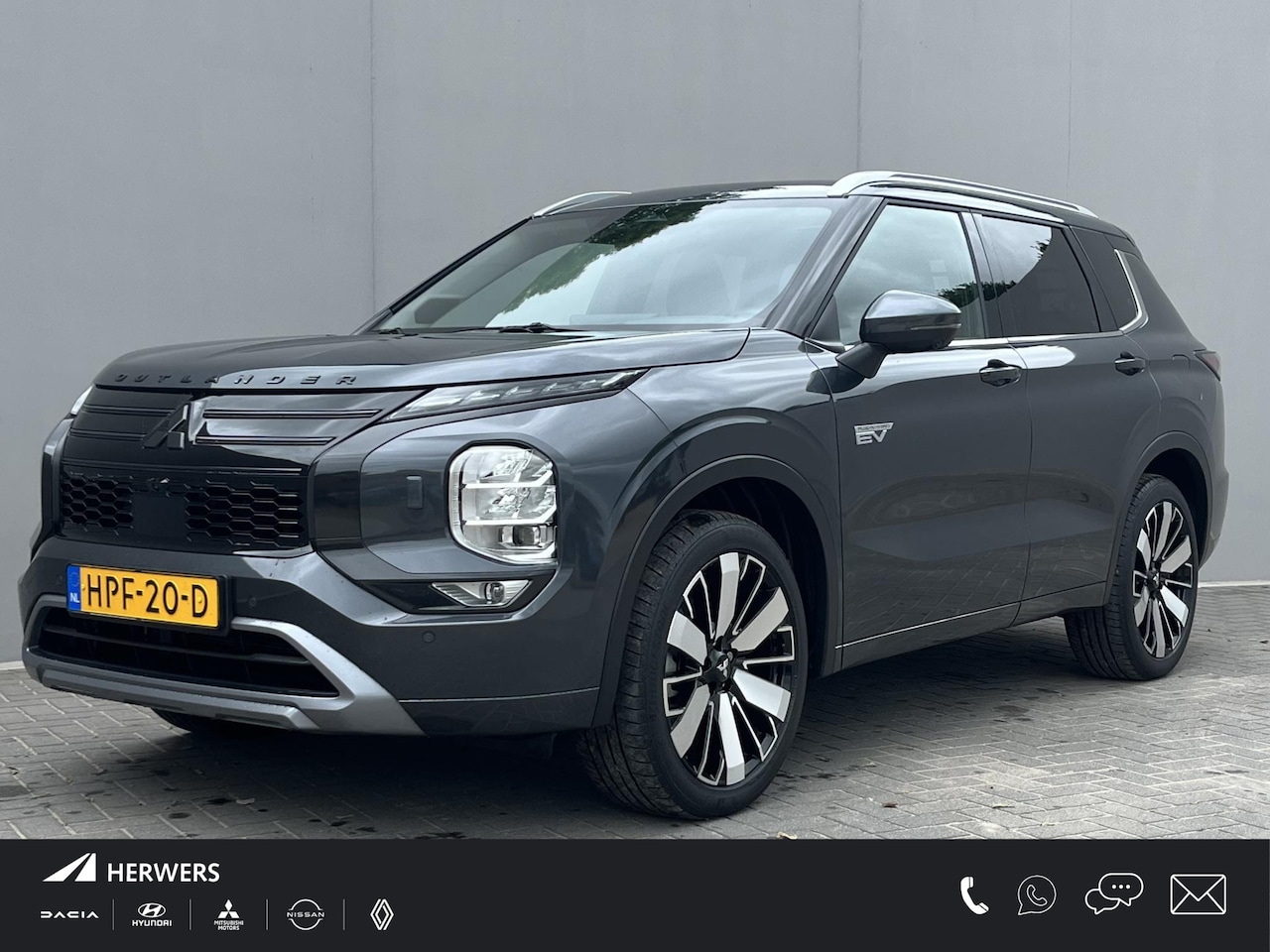 Mitsubishi Outlander - 2.4 PHEV Instyle / 8 jaar Fabrieksgarantie / Trekhaak (1.600KG) / Panoramadak / Elektr. Vo - AutoWereld.nl