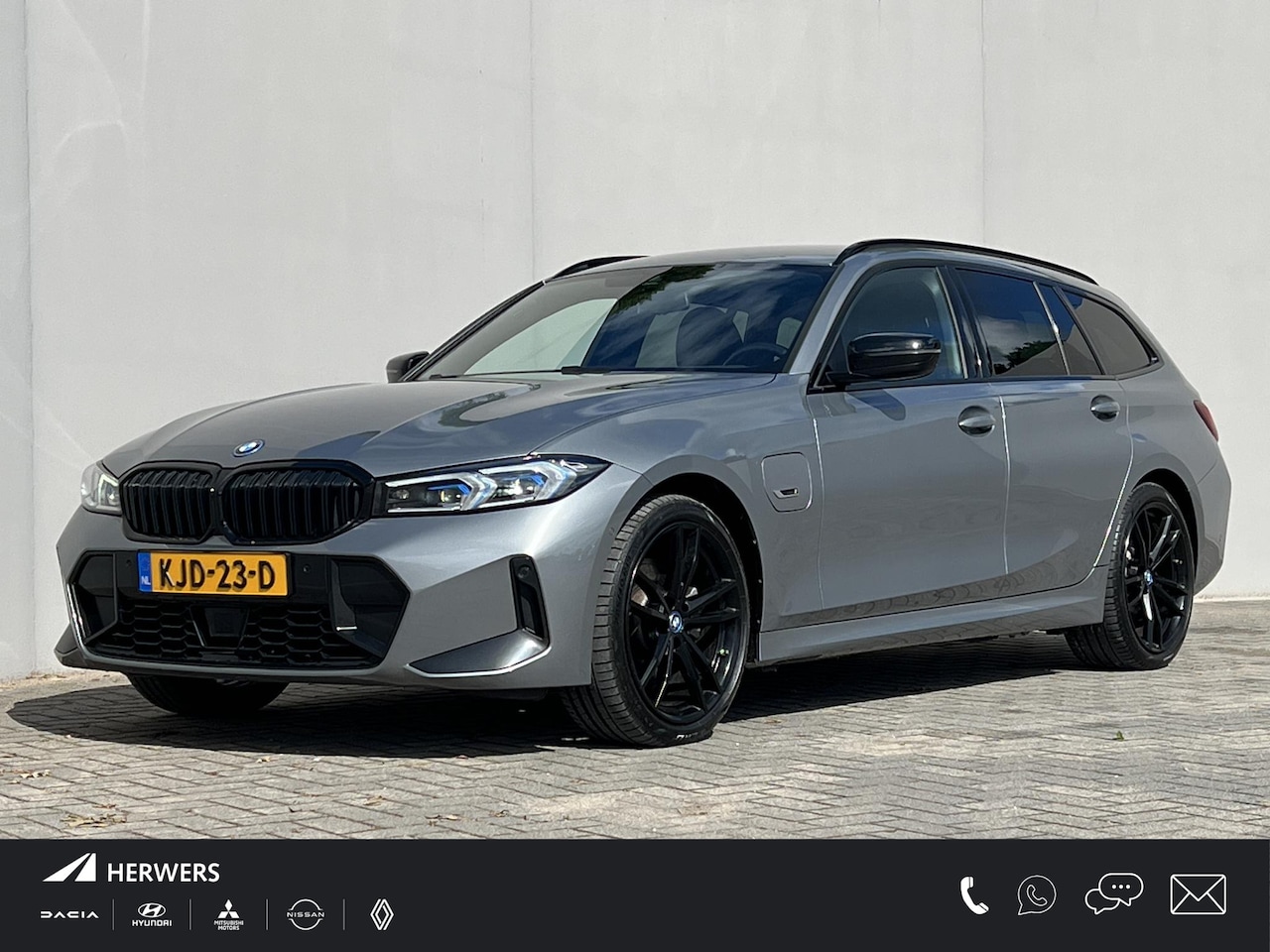 BMW 3-serie Touring - 330e xDrive 292 pk / Dealer onderhouden / Accu SoH 92 % / M-Sport / XDrive / Elektrische t - AutoWereld.nl