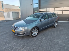 Volkswagen Passat Variant - 3.2 V6 Highline 4M, Auto is met nieuwe apk, Climate control, Parkeersensoren, Cruise contr