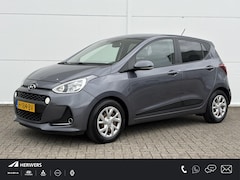 Hyundai i10 - 1.0 Premium / Trekhaak / Stoel en stuurverwarming / Apple Carplay/Android Auto /