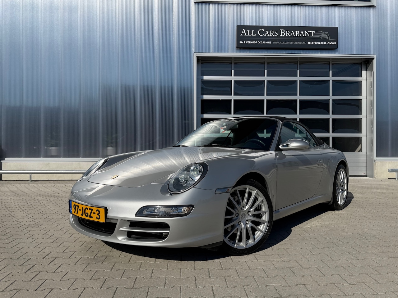 Porsche 911 Cabrio - 3.6 Carrera / dealeronder/ xenon / 2e eigenaar - AutoWereld.nl