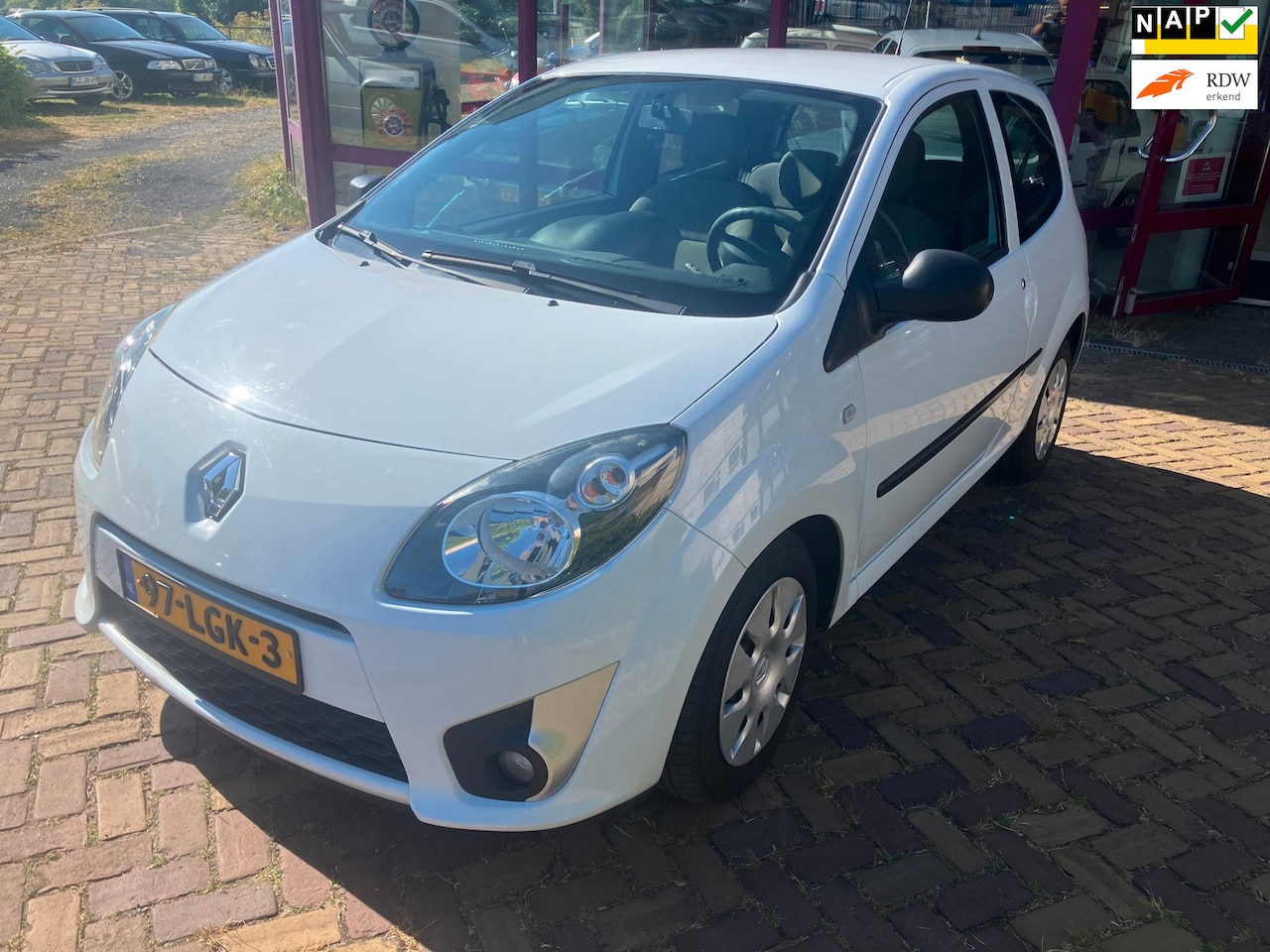 Renault Twingo - 1.2-16V Authentique 1.2-16V Authentique - AutoWereld.nl