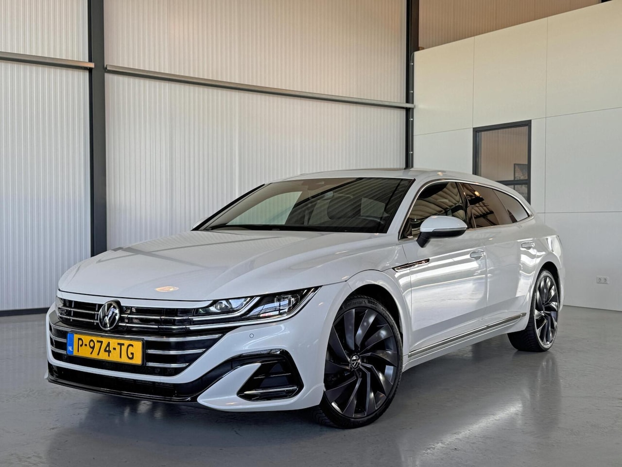 Volkswagen Arteon Shooting Brake - 1.4 TSI eHybrid 160kW PHEV R-Line Business+|Panoramdak| - AutoWereld.nl