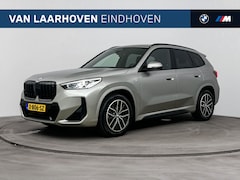 BMW X1 - sDrive20i M Sport Automaat / Sportstoelen / Achteruitrijcamera / Getint glas / PDC