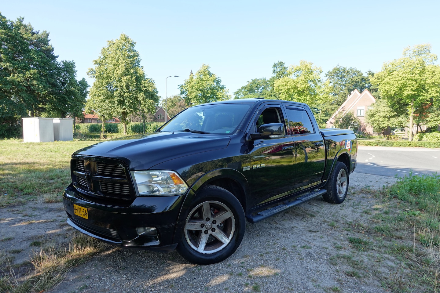 Dodge Ram 1500 - 5.7 V8 4x4 Crew Cab 5'7 | Schuifdak | Trekhaak | NAP | - AutoWereld.nl