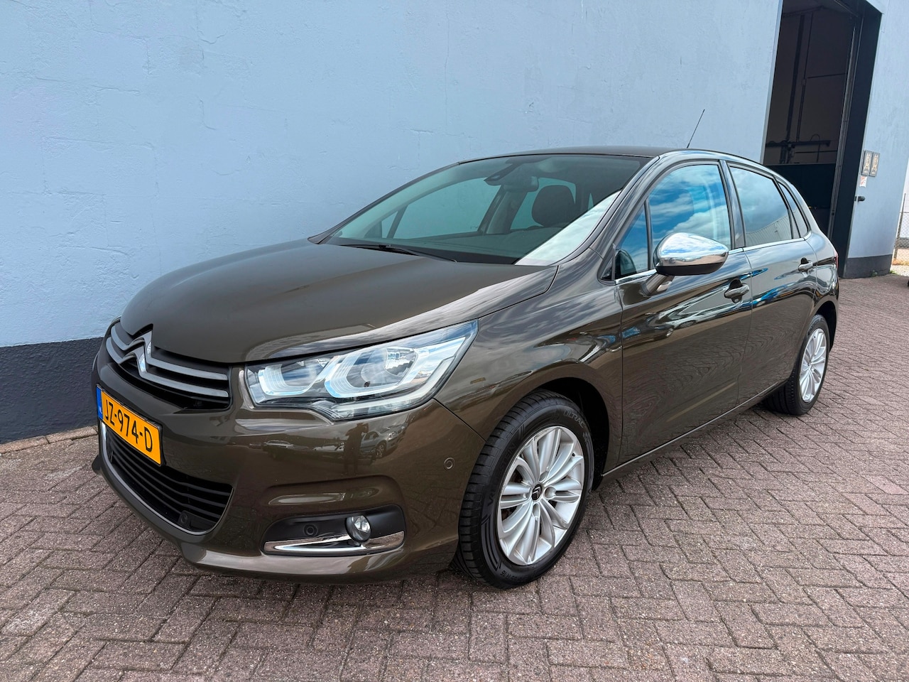 Citroën C4 - 1.2 Shine - Climate Control - AutoWereld.nl