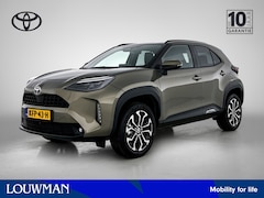 Toyota Yaris Cross - 1.5 Hybrid 115 First Edition + | BTW voertuig | Stoel+stuurverwarming | Draadloze telefoon