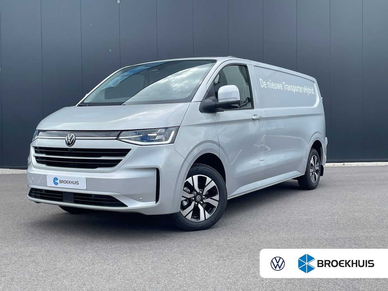 Volkswagen Transporter - 2.5 e-Hybrid | IQ-Light | Trekhaak | 4-Seizoenen Banden | Achterdeuren - AutoWereld.nl
