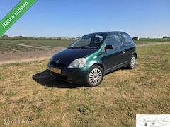 Toyota Yaris - 1.3-16V VVT-i Luna automaat