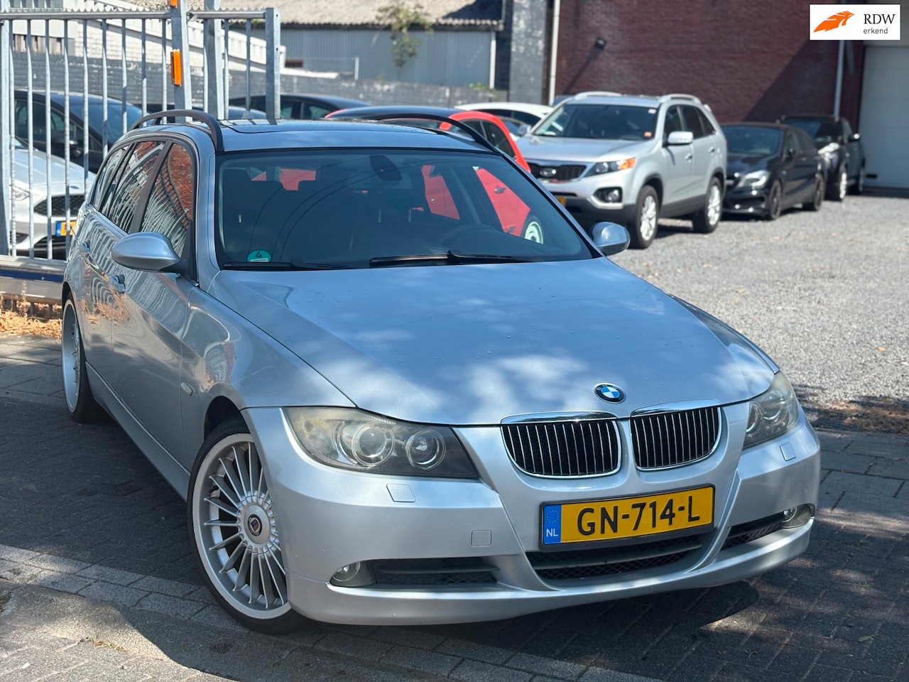 BMW 3-serie Touring - 325i Executive | BUDGETINRUILER | - AutoWereld.nl