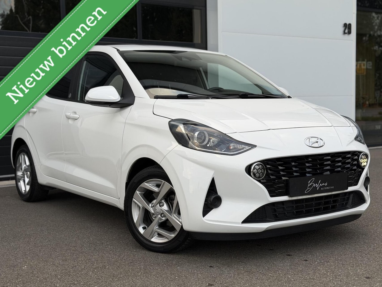 Hyundai i10 - 1.0 30 Jahre Edition Carplay|Stoelverw|Dealeronh - AutoWereld.nl