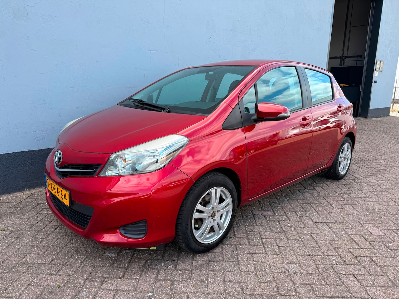 Toyota Yaris - 1.3 VVT-i Aspiration 1.3 VVT-i Aspiration 5-Deurs Automaat - AutoWereld.nl