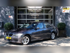 BMW 3-serie - 316i CARPLAY CAMERA CRUISE NAP XENON