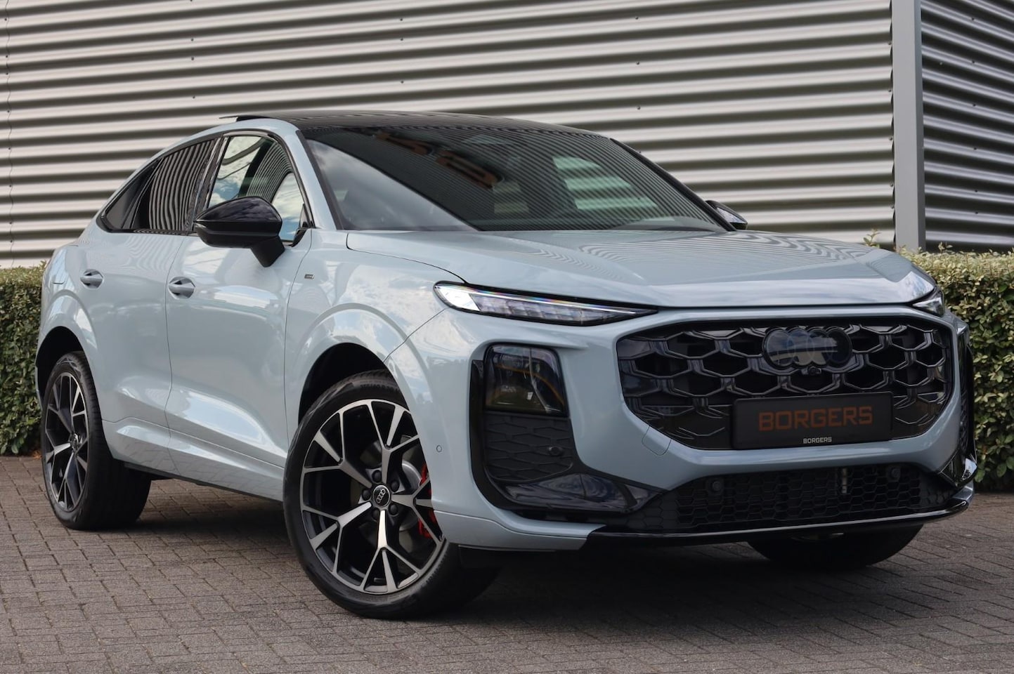 Audi Q3 Sportback - e-hybrid Leder l Pano l Trekhaak l SONOS - AutoWereld.nl