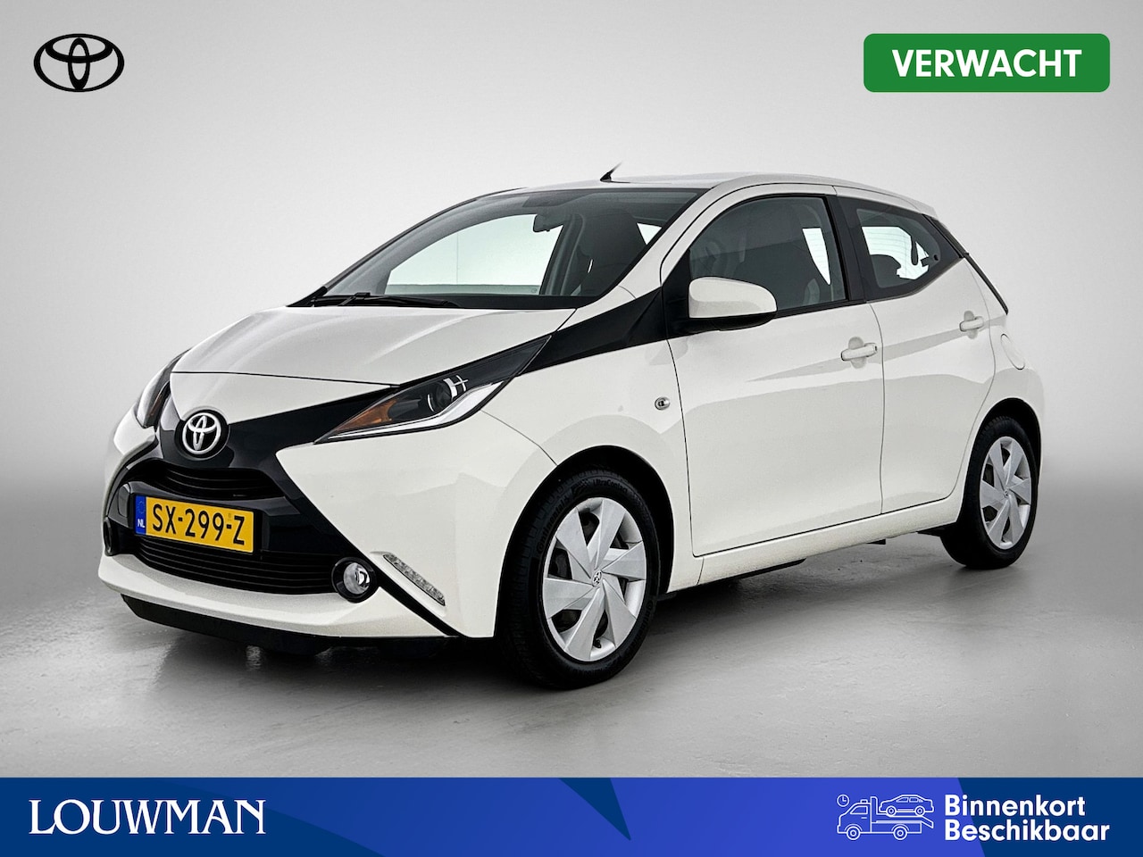 Toyota Aygo - 1.0 VVT-i x-nav | Navigatie | Airco | Achteruitrijcamera | Elektrische ramen voor | Elektr - AutoWereld.nl