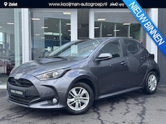 Toyota Yaris - 1.5 Hybrid 115 Ative Plus Parkeersensoren voor + achter, Stoelverwarming & Stuurwiel verwa