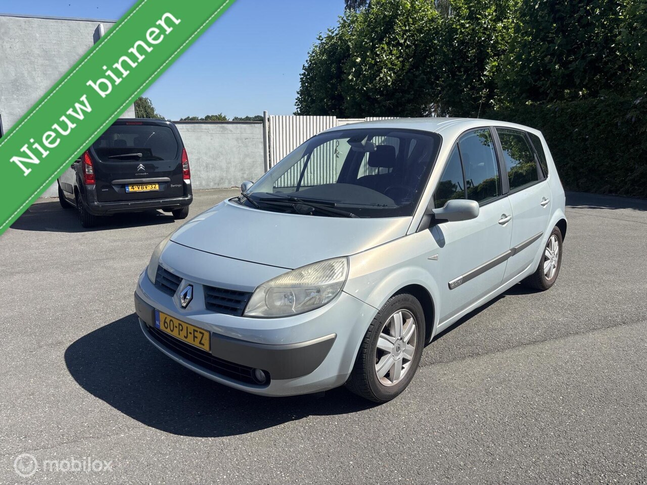 Renault Scénic - 2.0-16V Authentique Comfort 2.0-16V Authentique Comfort - AutoWereld.nl