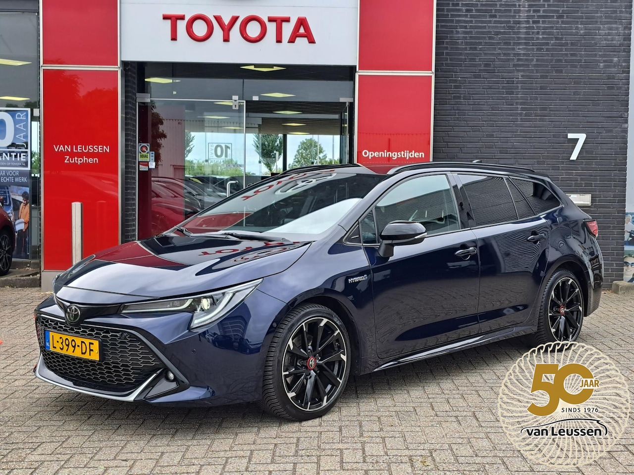Toyota Corolla Touring Sports - 2.0 Hybrid GR-Sport Plus PDC CAMERA STOELVERWARMING ELEKTRISCHE ACHTERKLEP - AutoWereld.nl
