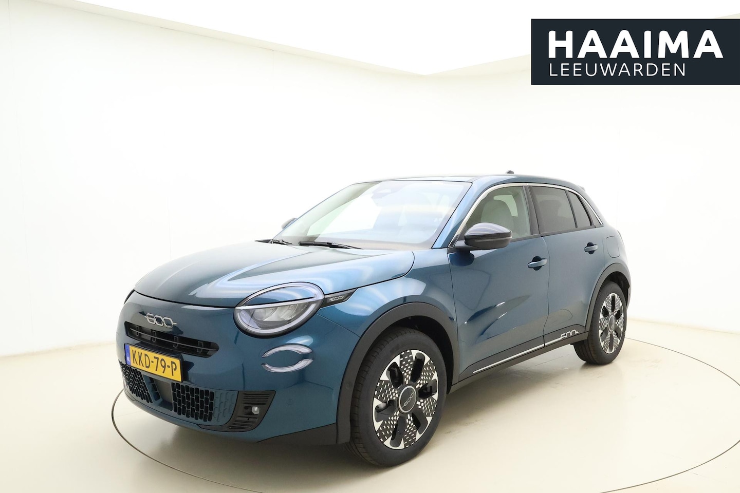 Fiat 600e - La Prima 54 kWh | € 1.100,- demo-voordeel | Navigatie | Achteruitrijcamera | Elektrische a - AutoWereld.nl