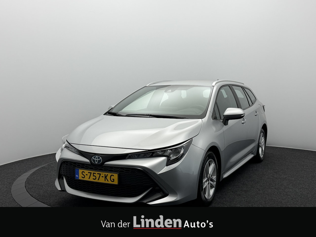 Toyota Corolla Touring Sports - 1.8 Hybrid Active | FabrieksGarantie | Navigatie | Camera | Adaptive Cruise Control - AutoWereld.nl