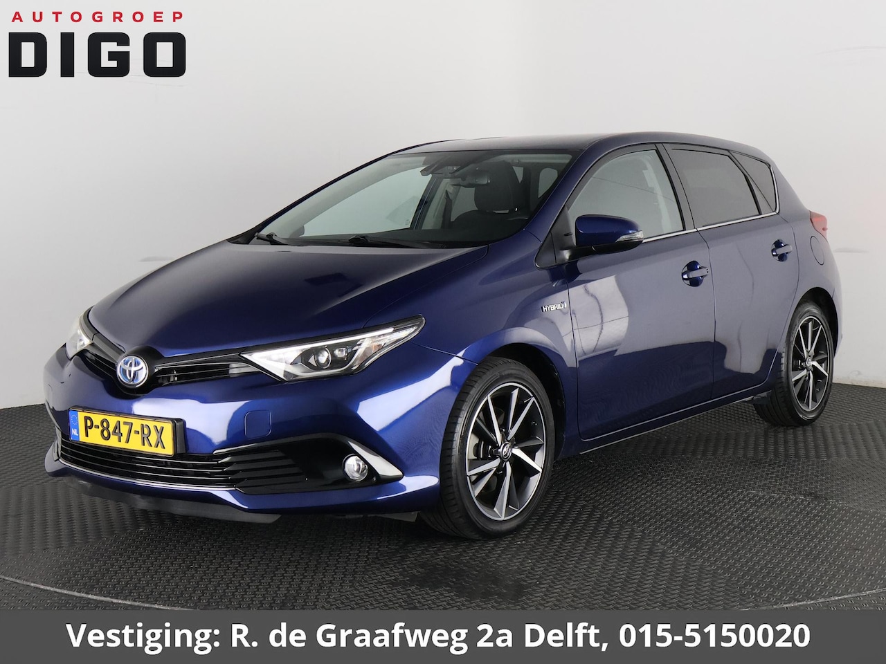 Toyota Auris - 1.8 Hybrid Executive | Navigatie | Sportstoelen | Camera | Lichtmetalen velgen | - AutoWereld.nl