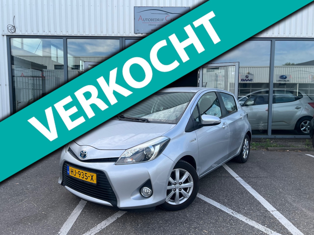 Toyota Yaris - 1.5 Full Hybrid Aspiration CARPLAY | CAMERA | CRUISE | LED | CLIMA | ONDERHOUDEN | NAP | A - AutoWereld.nl