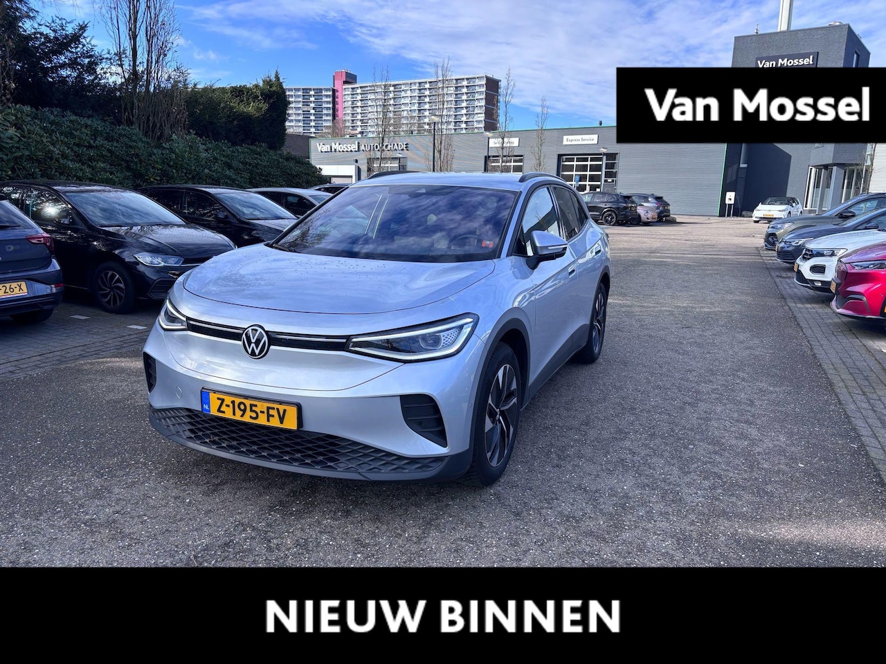 Volkswagen ID.4 - Pro Business 77 kWh SoH ... | IQ-Light | All Season Banden | Achterklep Elektrisch | Trekh - AutoWereld.nl