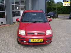 Fiat Panda - 1.2 Emotion DUAL CLIMATE CONTROL EN TREKHAAK
