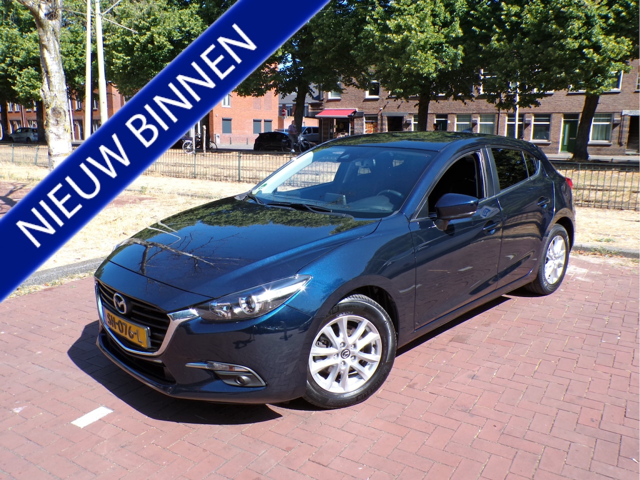 Mazda 3 - 2.0 SkyActiv-G 120 SkyLease Van 2e eigenaar - AutoWereld.nl