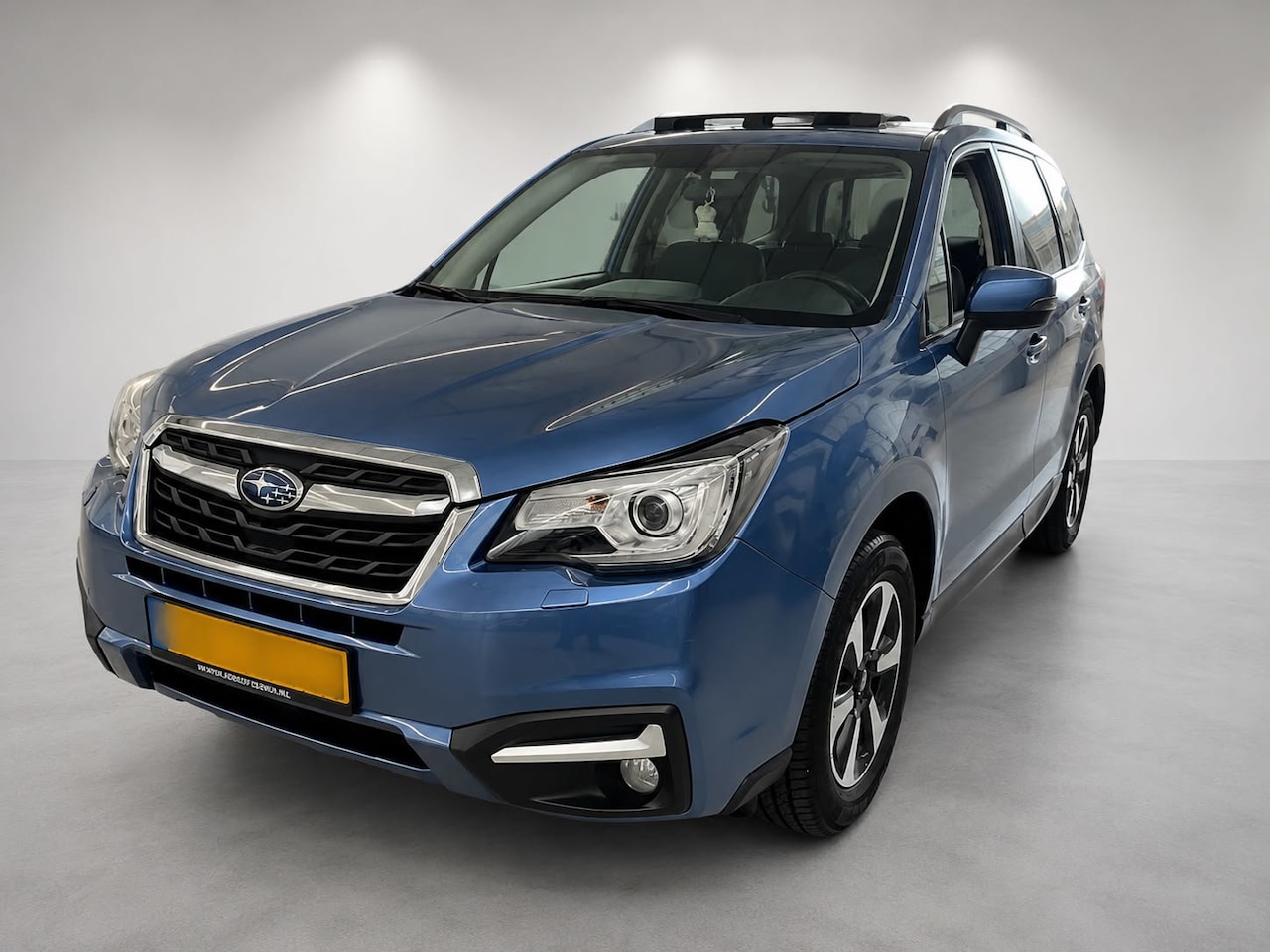 Subaru Forester - 2.0 Premium | Trekhaak | Panorama dak | Leder | Nieuwstaat - AutoWereld.nl