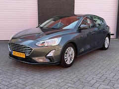 Ford Focus - 1.5 EcoBoost Titanium Business NL Auto| Trekhaak| Dealer onderhouden