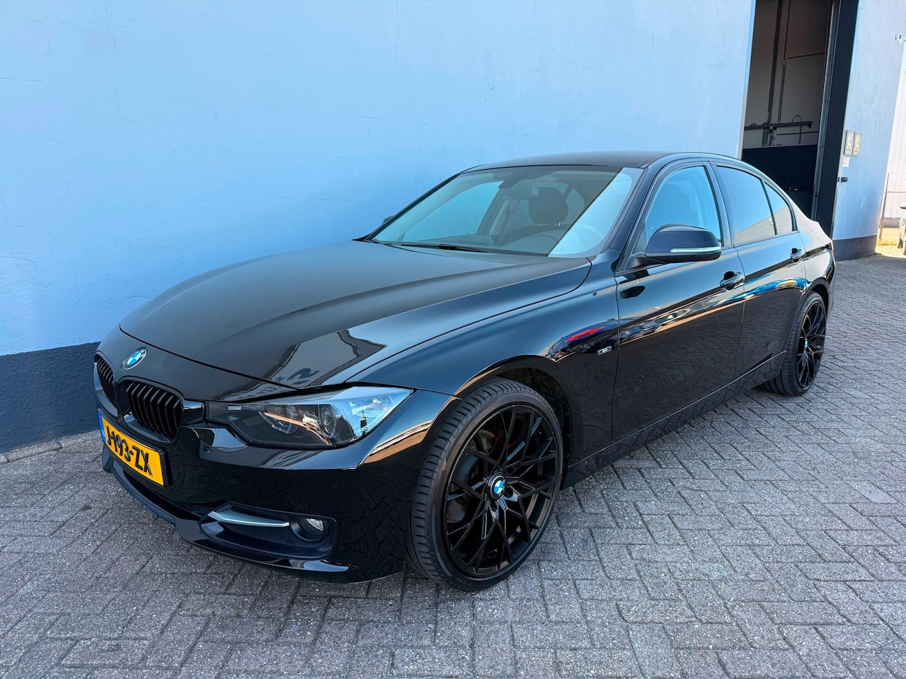 BMW 3-serie - 316i High Executive 316i High Executive - AutoWereld.nl