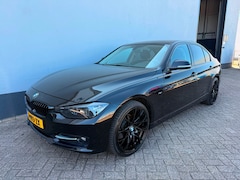 BMW 3-serie - 316i High Executive