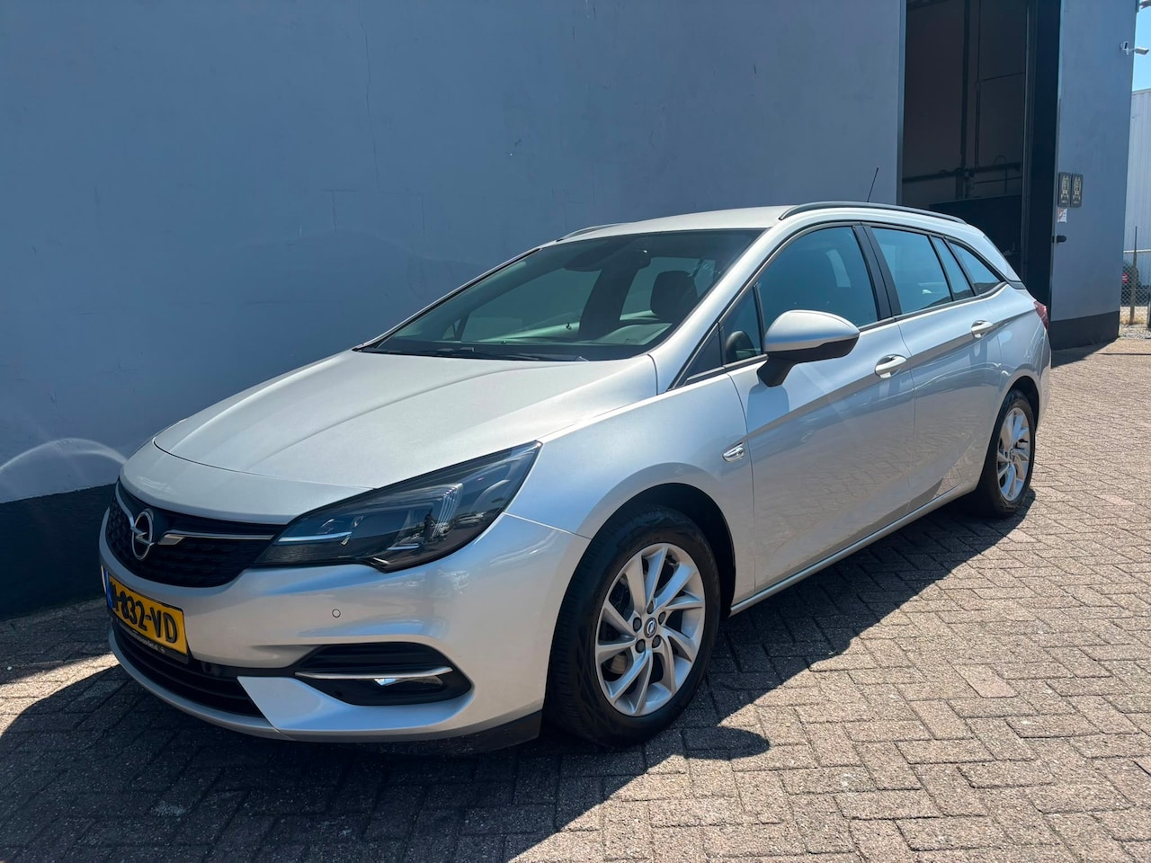 Opel Astra Sports Tourer - 1.2 Edition - Carplay - AutoWereld.nl