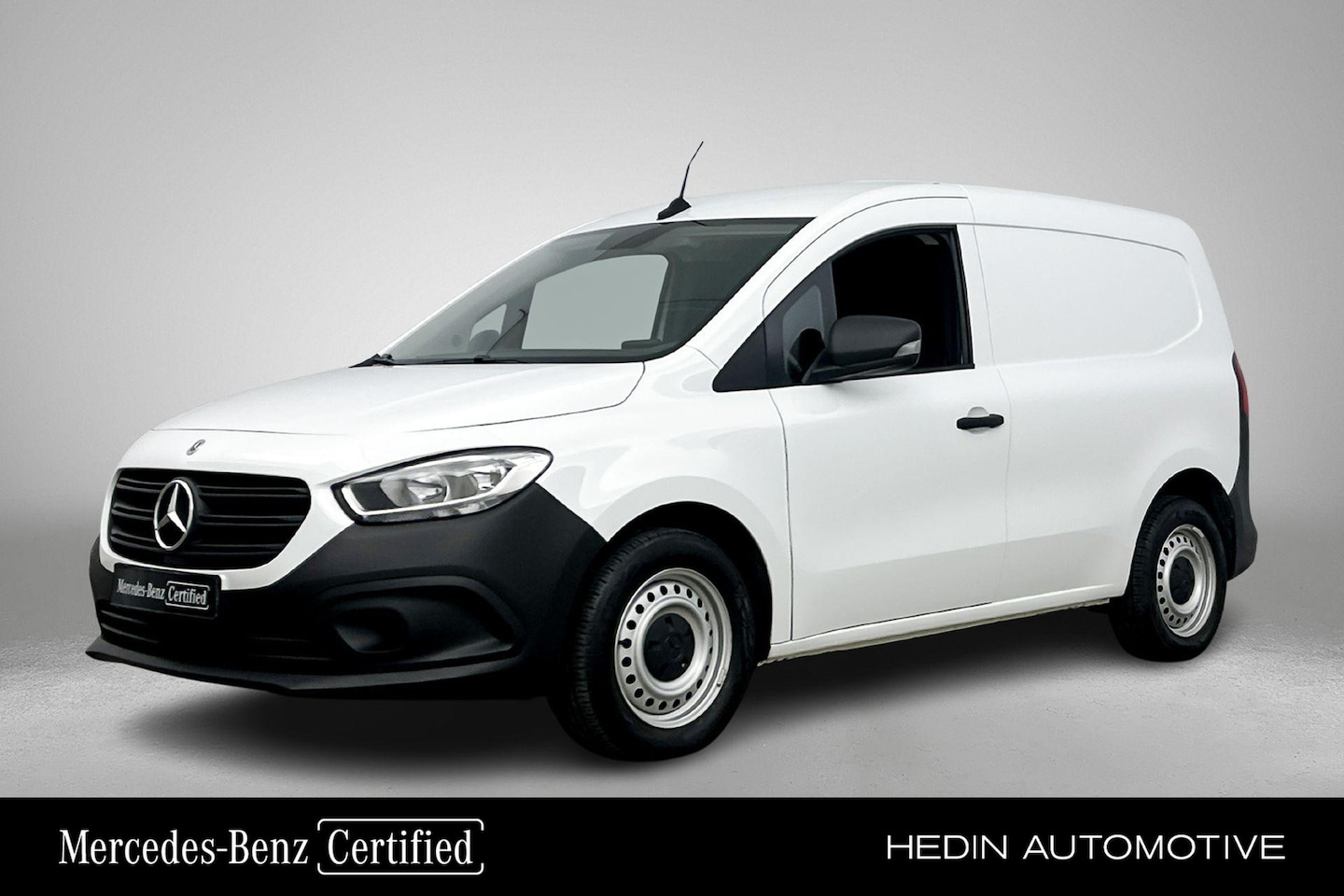 Mercedes-Benz Citan - 110 Diesel L1 Automaat Base | Trekhaak | Airco | Stoelverwarming | Camera | Cruise Control - AutoWereld.nl