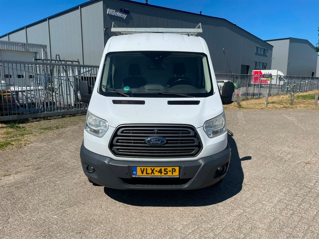 Ford Transit - 350 2.2 TDCI L2H3 Trend 350 2.2 TDCI L2H3 Trend - AutoWereld.nl