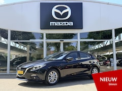 Mazda 3 - 3 2.0 Skylease NL-Auto, Dealer Ondh., Navigatie, Apple Carplay / Android Auto, Trekhaak, A