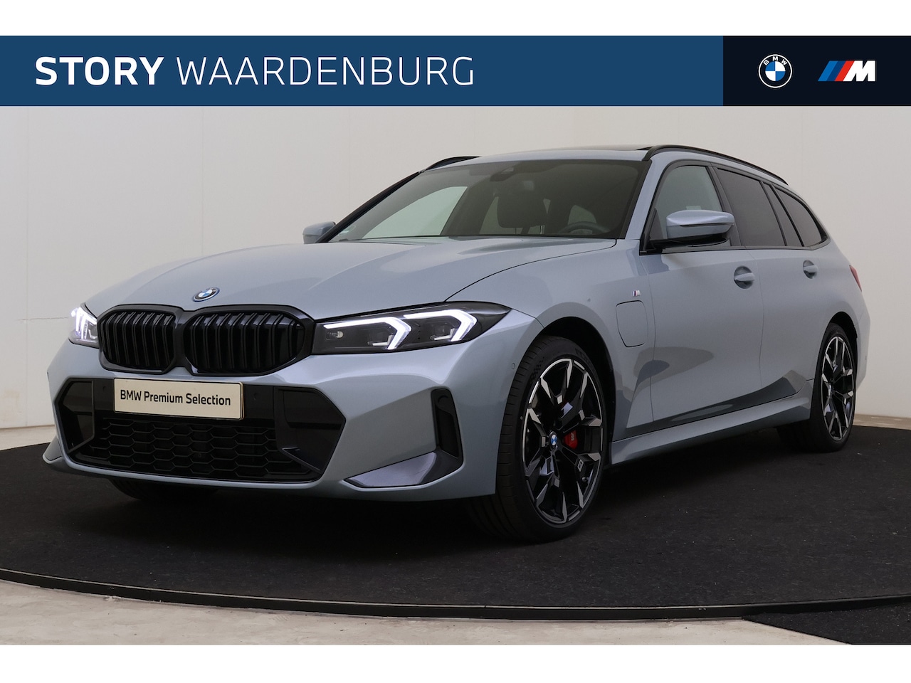 BMW 3-serie Touring - 330e xDrive M Sport Automaat Panoramadak / Trekhaak / Sportstoelen / Comfort Access / Acht - AutoWereld.nl