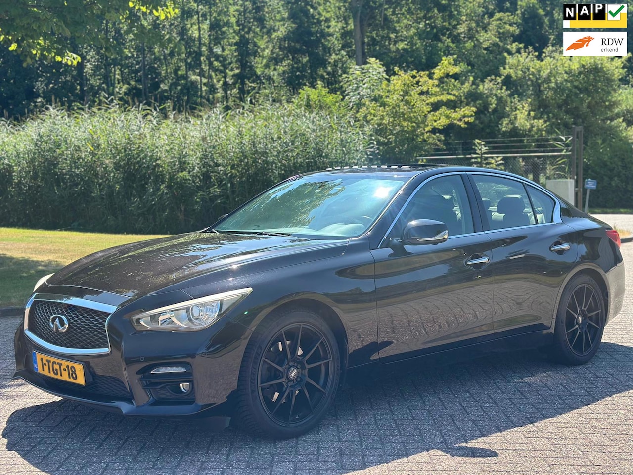 Infiniti Q50 - 2.2d Sport/AUTOMAAT/AIRCO/ELEK STOELEN/KEYLESS/SCHUIFDAK/LEDER/NAVI/PARKEERSENS VOOR-ACHTE - AutoWereld.nl