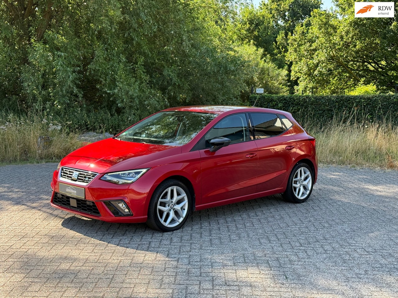 SEAT Ibiza - 1.0 TSI FR CAMERA I ALCANTARA I LED I CRUISE I PDC I CLIMA - AutoWereld.nl