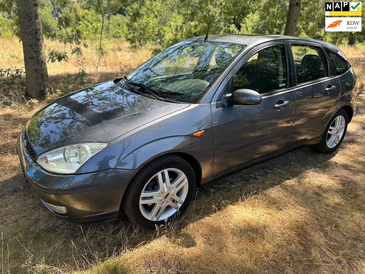 Ford Focus - 1.6-16V Centennial APK 16-01-2027 - AutoWereld.nl