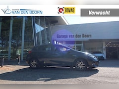 Toyota Auris - 1.8 VVT-i Hybrid, All-Season banden, Cruise, Trekhaak, Camera etc