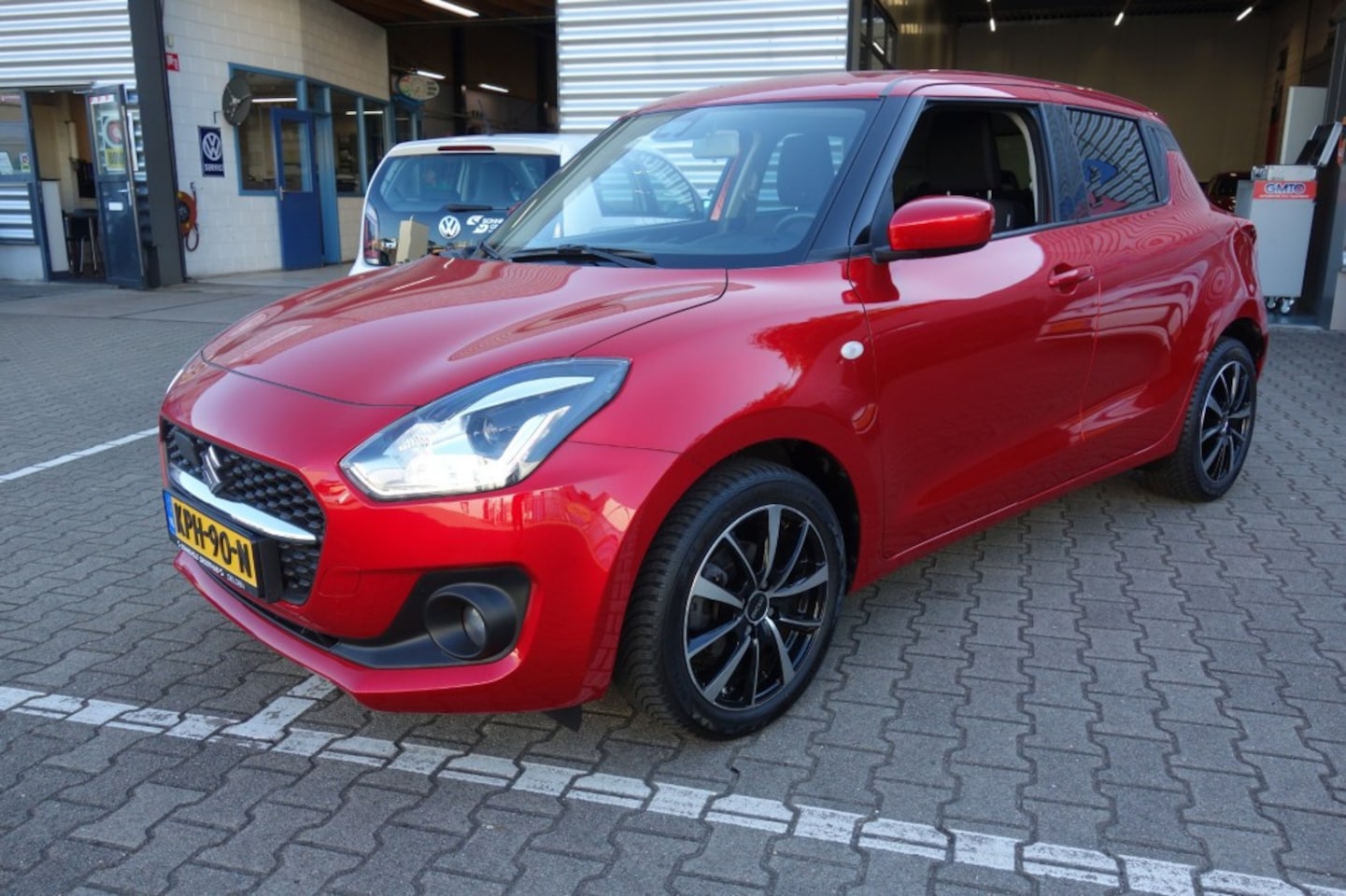Suzuki Swift - 1.2 SELECT SMARTHYB. All Season, Android, Camera, PDC - AutoWereld.nl
