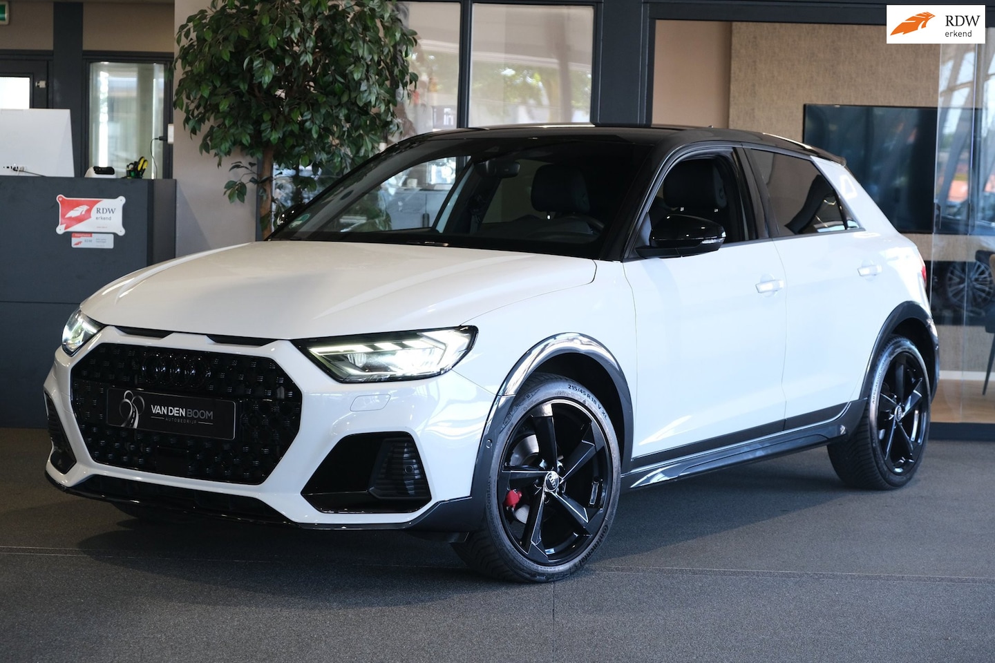 Audi A1 citycarver - 35 TFSI S-Line S-tronic 150PK Led Cam Acc Pdc Sonos - AutoWereld.nl