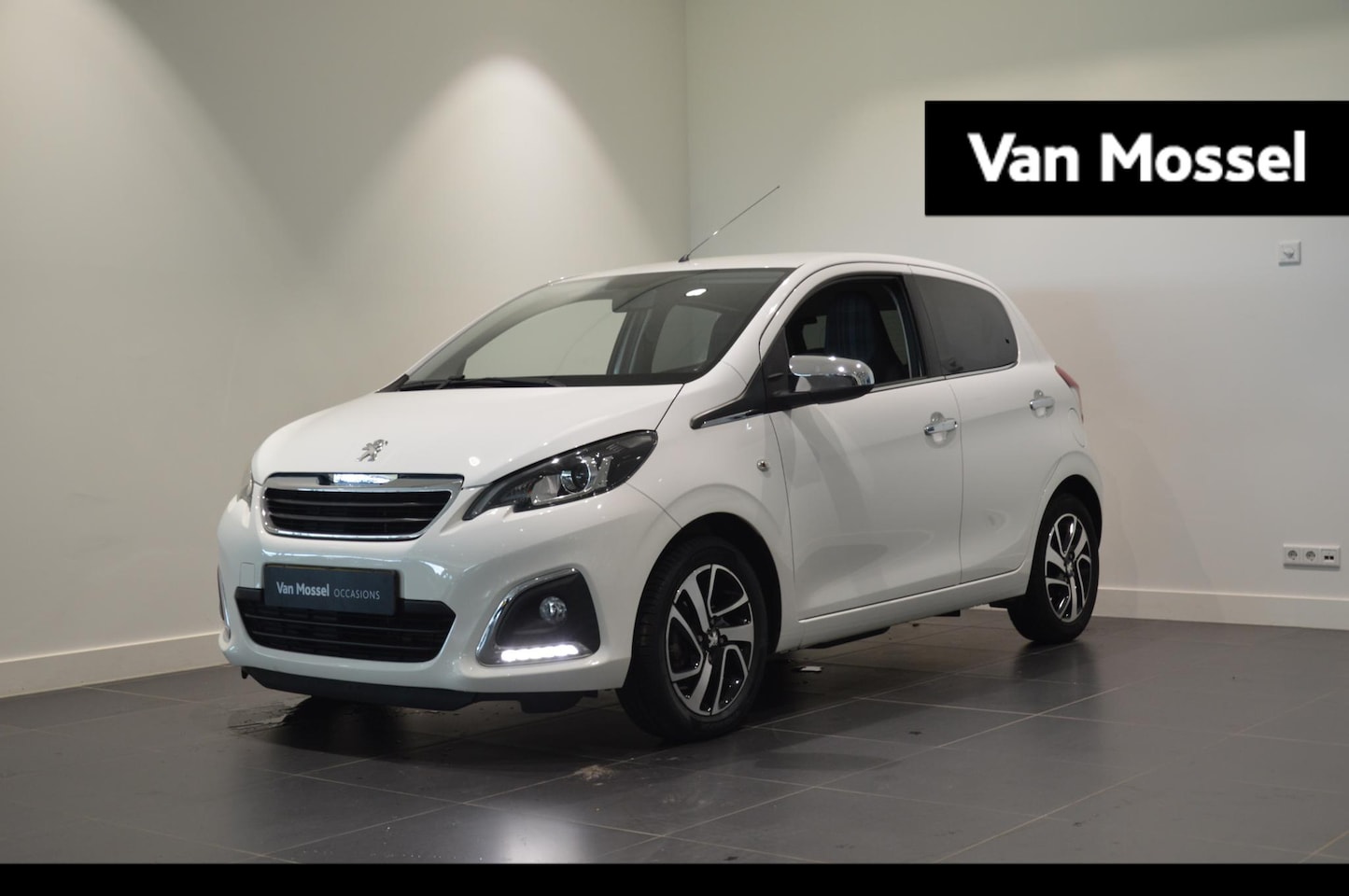 Peugeot 108 - 1.0 e-VTi Allure Groot scherm en camera - AutoWereld.nl