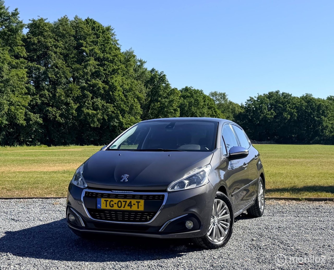 Peugeot 208 - 1.2 PureTech Blue Lease Executive *Airco* - AutoWereld.nl