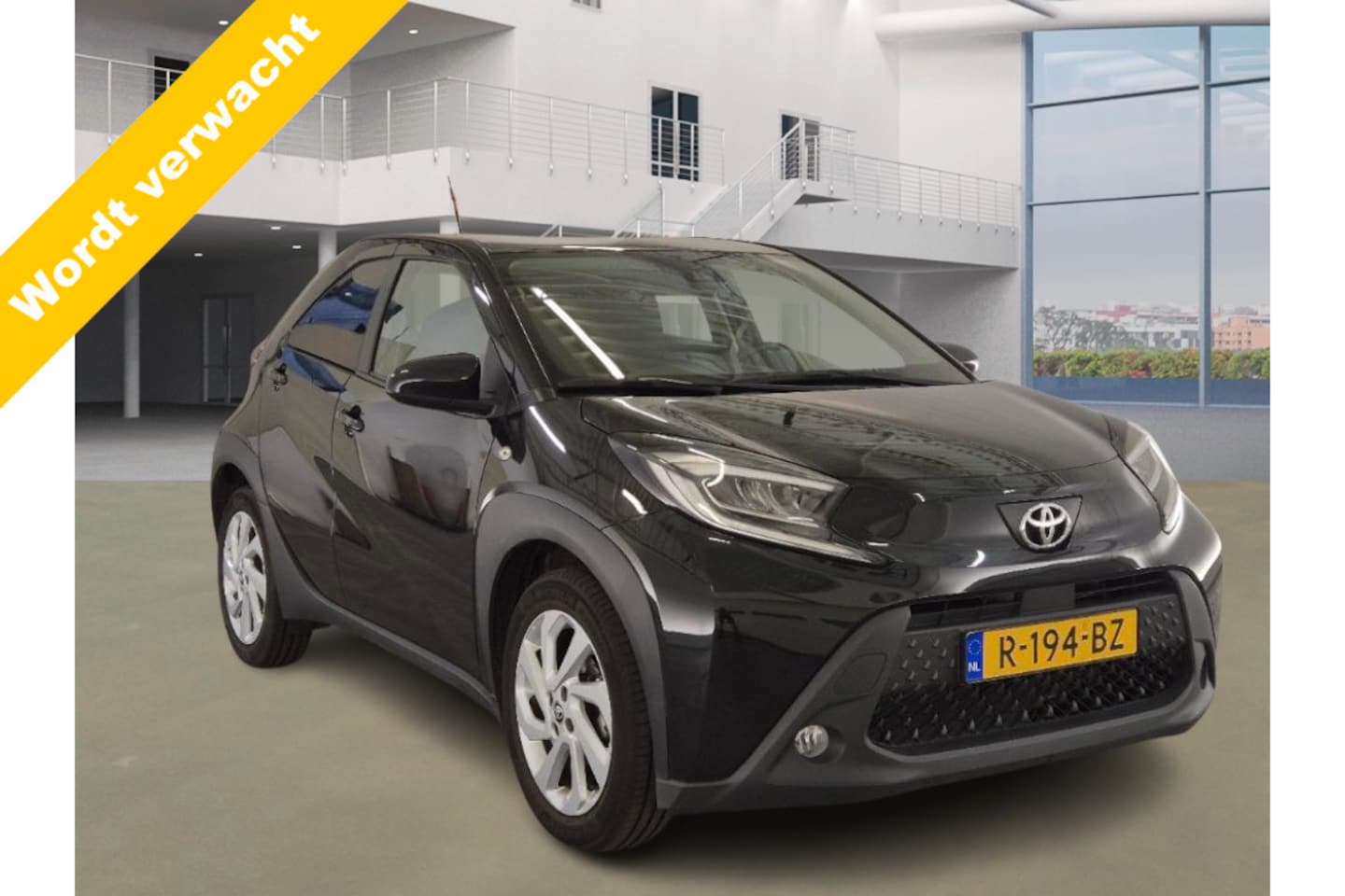Toyota Aygo X - 1.0 VVT-i S-CVT First AUT! 1e Eig, NL auto! Camera! Carplay! VERWACHT!! - AutoWereld.nl